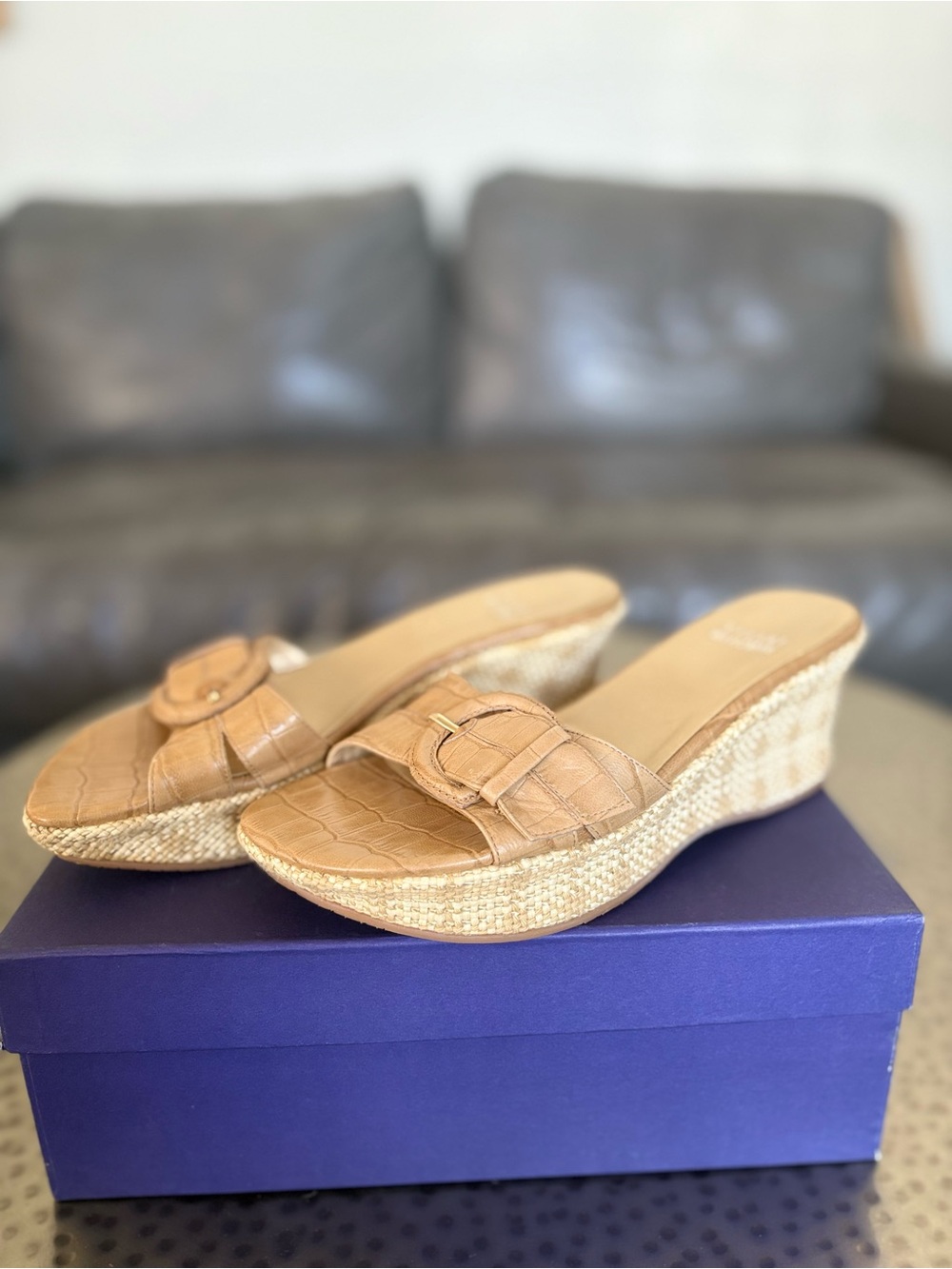 Y2K Stuart Weitzman Buckster Tan Croc Embossed Espadrille Wedge Slides Size 5.5
